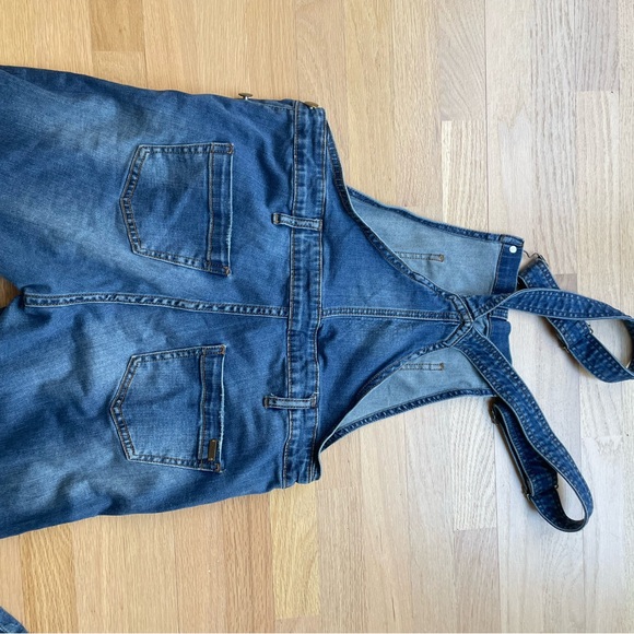 Maternity Overalls by Ripe with Adjustable Straps and Full Length Style - Picture 2 of 3